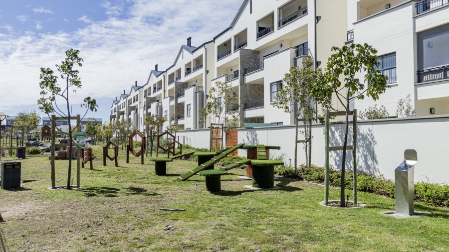 To Let 2 Bedroom Property for Rent in Sandown Western Cape